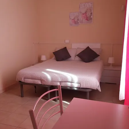 Raffaella 4* Livorno