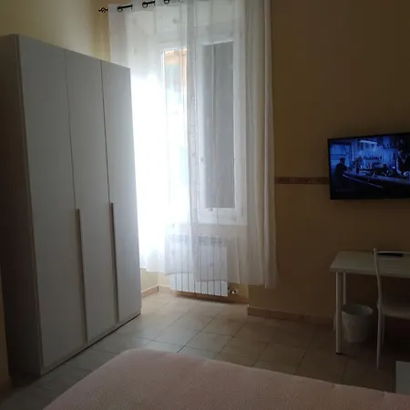 Raffaella 4* Livorno