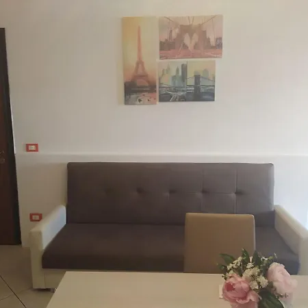 招待所 Raffaella 利沃诺